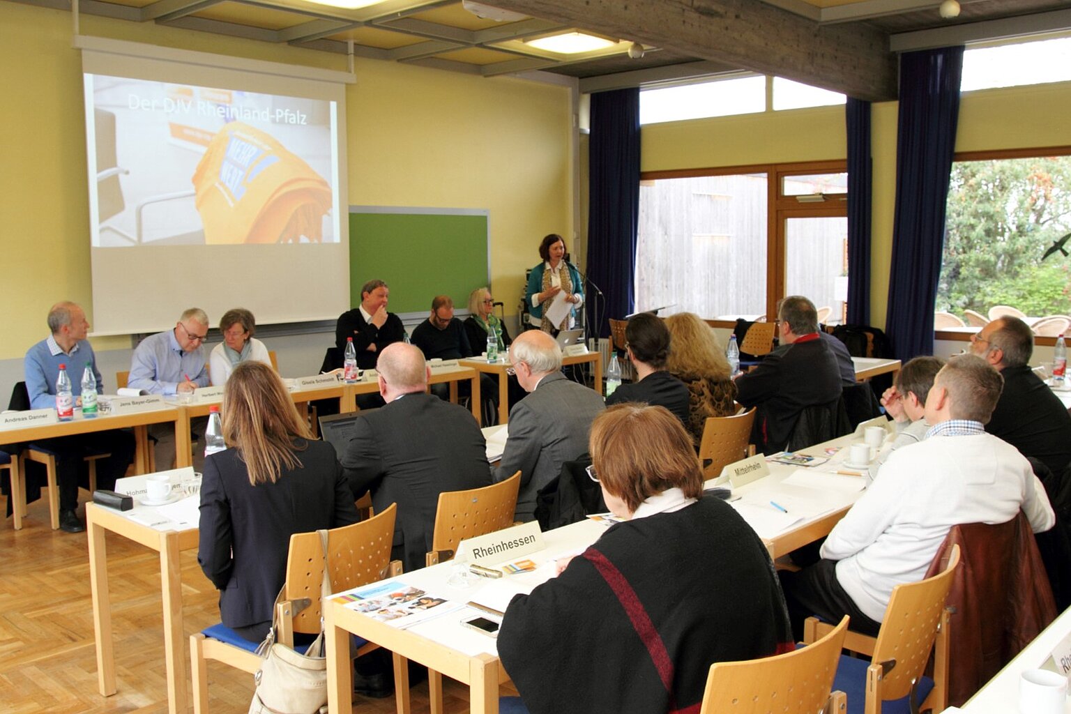  – (lgt 2019-1) Beim Landesgewerkschaftstag in Mainz legte die Vorsitzende Andrea Wohlfart ihren ausführlichen Geschäftsbericht vor. Foto: Andreas Danner
