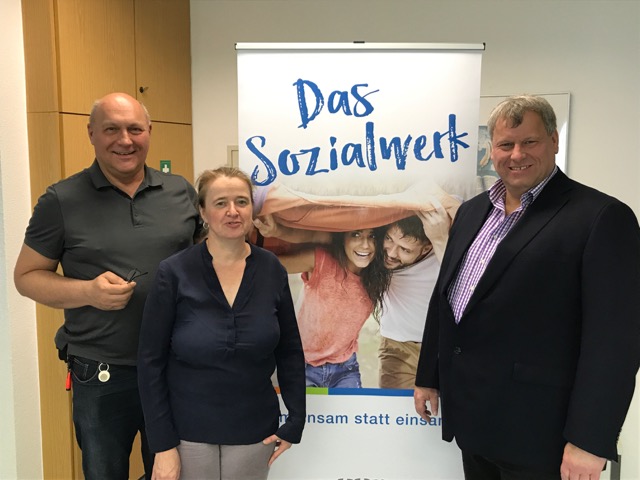  – Der wiedergewählte Vorstand des Sozialwerks (v.li.): Dr. Michael Sommer, Petra Derst und Klaus Bente. Foto: DJV Rheinland-Pfalz